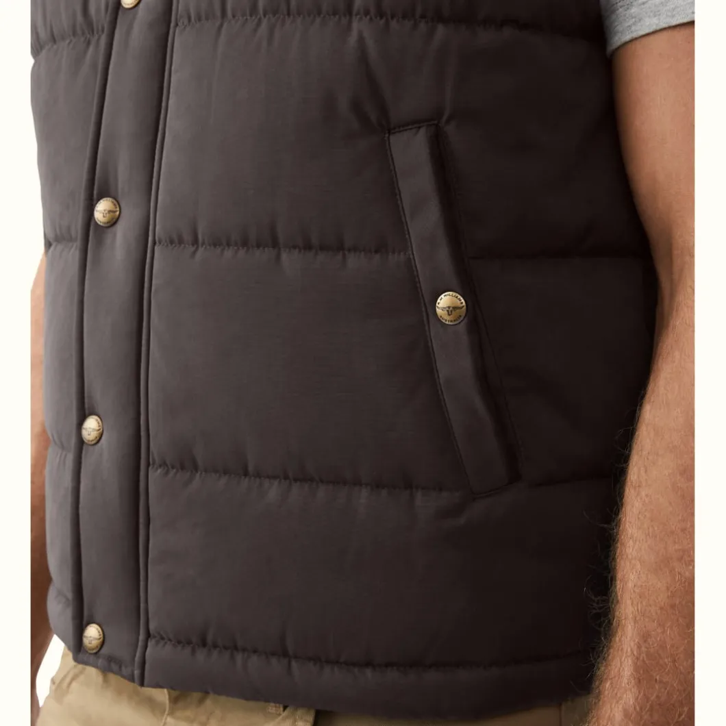 R.M. Williams Carnarvon Vest Chocolate Fashion