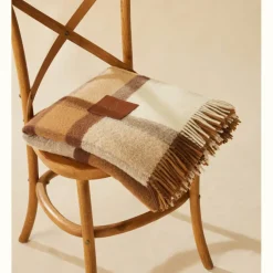 R.M. Williams Horse Checked Blanket Brown Bone Clearance