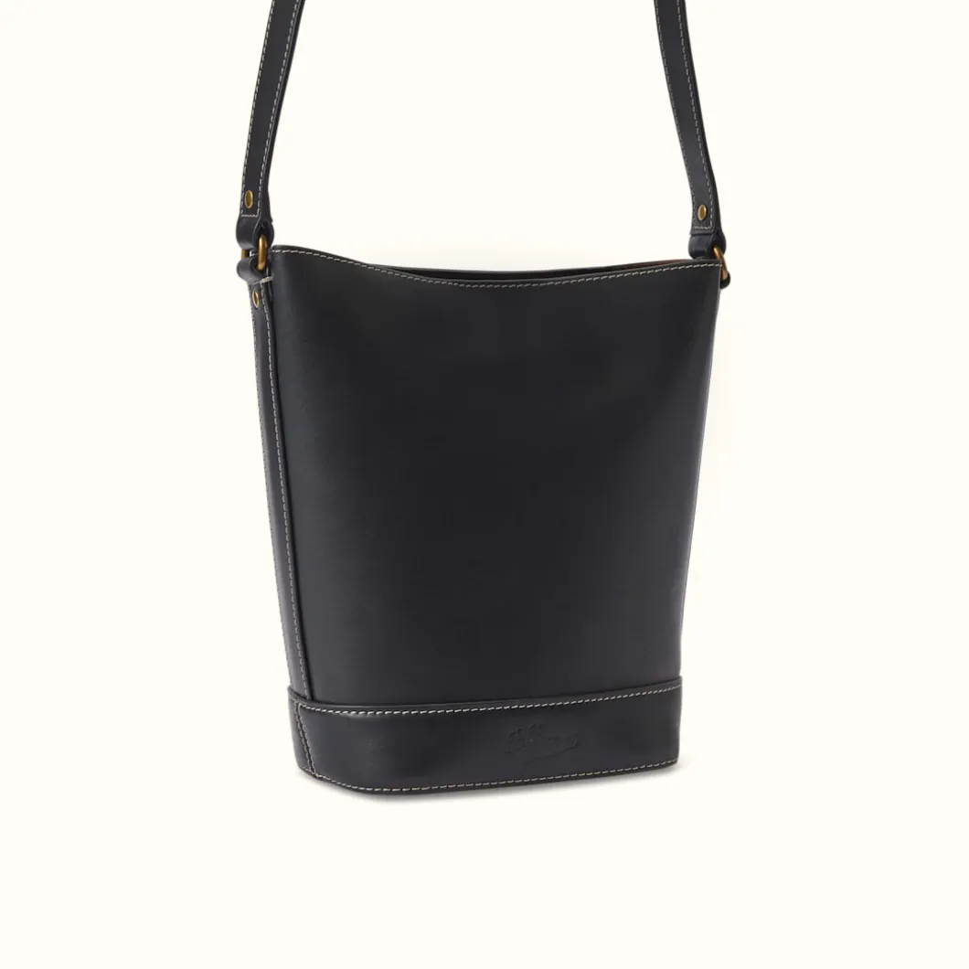 R.M. Williams Ranger Bucket Bag Ebony Hot